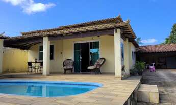 Imagem 1: Casa com 04 dormitórios à venda, 136 m² no bairro Parque Hotel - Araruama/RJ