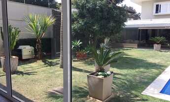 Imagem: Casa com piscina em Planalto Paulista