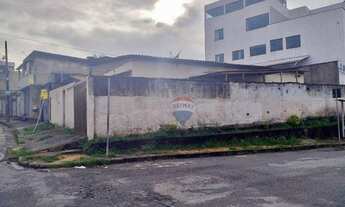 Imagem 2: Lote com 3 moradias na Av. Salamanca- Venda Nova