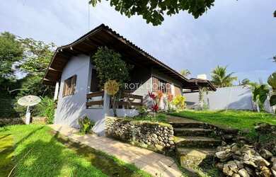 Imagem 6: Casa pronta para morar no Centro de Bombinhas