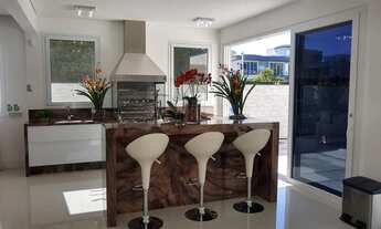 Imagem 4: Casa para venda tem 800 metros quadrados com 4 quartos em Jurerê Internacional - Florianóp