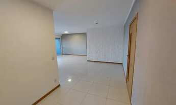 Imagem 4: Apartamento para aluguel possui 142 metros quadrados com 3 quartos em Pituaçu - Salvador