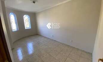 Imagem 2: Casa 4 dormitórios sendo 1 suíte no Central Parque Zona Oeste