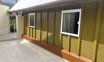 Imagem 10: Casa estilo chalé em condomínio fechado - Caraguatatuba