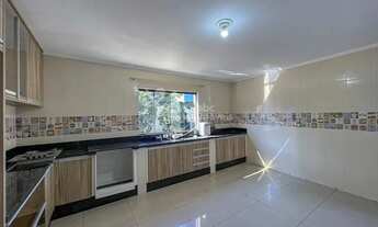 Imagem 5: Cód.: 13625 - Sobrado para locação no bairro Parque Jacatuba, cozinha ampla e armários pla