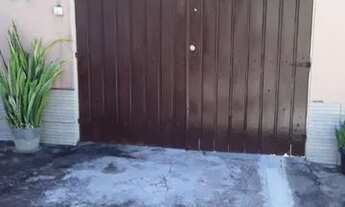 Imagem 7: Casa 1/4 em Vilas do Atlântico em rua fechada