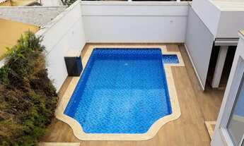 Imagem 6: Casa de condomínio sobrado para venda tem 375 metros quadrados com 4 quartos