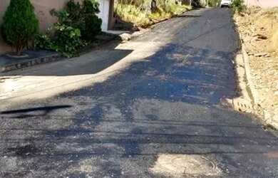 Imagem 5: Imóvel no bairro Nova Cidade, Barbacena /MG, 3 cômodos e uma garagem ampla