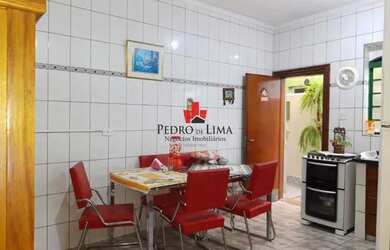 Imagem 4: Sobrado frontal na região da Penha