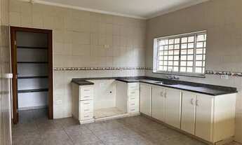 Imagem 5: Casa para alugar em Atibaia na Vila Giglio por R$ 4.200,00 com 3 dormitórios sendo 1 suite