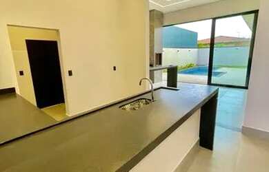 Imagem 5: Casa de condomínio térrea para venda tem 218 metros quadrados com 3 quartos