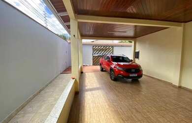 Imagem 7: Casa para venda com 200 metros quadrados com 5 quartos em Parque 10 de Novembro - Manaus