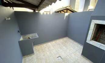 Imagem 2: Sobrado na praia de leste 1 quadra do mar Vendo ou Alugo mensal