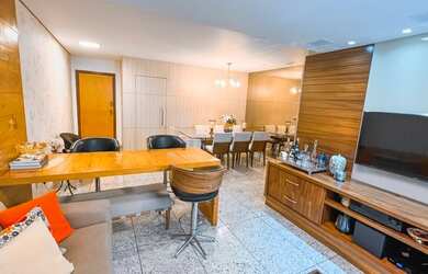 Imagem 3: Apartamento 04 quartos 03 Vagas em uma das melhores ruas do Bairro Santo Antônio - BH