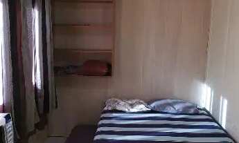 Imagem: Kitinete p 3 pessoas prox praias, com Ar