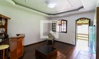 Imagem 3: Casa à Venda - Castelo, 3 Quartos, 420 m2