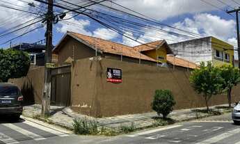 Imagem 5: Casa de esquina à venda no bairro Santa Rosa