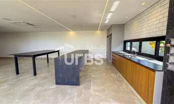 Imagem 6: Residência Moderna à Venda no Jardins Versalhes Alto Padrão, Tecnologia e Vista Privilegi