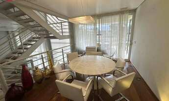 Imagem 5: Bela casa de esquina com muito verde!!