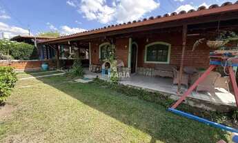 Imagem: Casa dentro de condomínio com 06 quartos