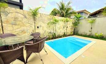 Imagem 2: Casa com 4 quartos sendo 1 suíte, mobiliada e decorada com 145m2 na Praia do Campeche Flor