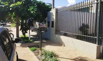 Imagem 3: Oportunidade!! Direito casa com terreno de tamanho acima do padrão atual da cidade