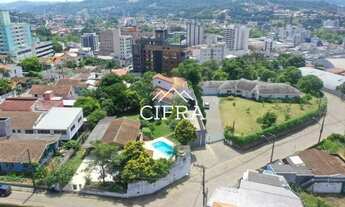 Imagem 2: Casa de Alvenaria - Venda - 03 dormitórios - 662m2 - Piscina - Rua Humaita - Eugênio Schne