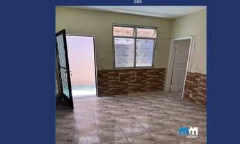 Imagem 2: Casa de fundos com duas casas no terreno 01 quarto e garagem em irajá