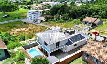 Imagem 6: Casa de Alvenaria - Venda- 03 dormitórios - 280m2 - Semi Mobiliada - Alto Padrão - Piscina