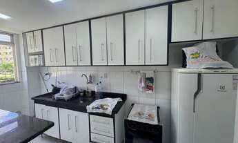 Imagem: Lindo 2/4 com Armários - 2º Andar - Condomínio