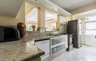 Imagem 6: Imóvel para venda possui 112 metros quadrados com 3 quartos em Rio Branco - Porto Alegre