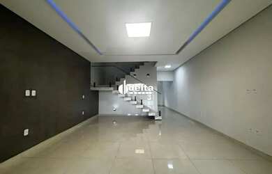 Imagem: Casa residencial com 3 suítes, disponível