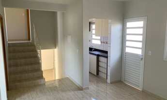 Imagem 4: Alugo sobrado com excelente acabamento