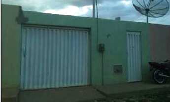 Imagem 2: Casa para venda possui 69 metros quadrados com 3 quartos em Centro - Penaforte - CE