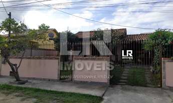 Imagem: Casa padrão com 2 quartos, piscina e churrasqueira