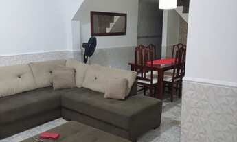 Imagem 4: Casa Triplex a venda possui 250 m² com 3 quartos em Ouro Verde - Nova Iguaçu - RJ