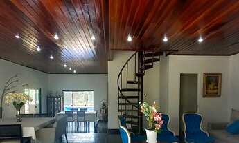 Imagem 5: Bela casa à venda com 240 metros quadrados com 4 quartos