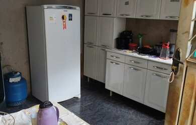 Imagem 3: Linda Casa Bairro Alves Pereira Próxima AV. Guaicurus com Edícula **R$ 150 Mil ** 1BNA2QM