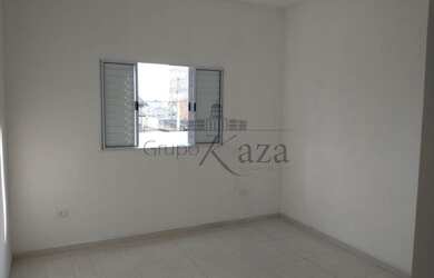 Imagem 6: Casa - Venda - Cidade Salvador - Jacareí - 2 Dormitórios - 63m² - 2 vagas de Garagem - Qui