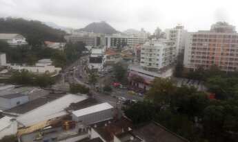 Imagem 2: Apartamento sala 2 quartos dependências reformado Largo do Pechincha