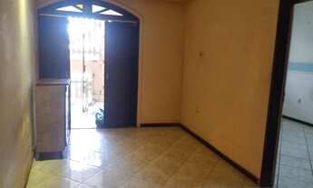 Imagem 2: Casa Grande no Barbalho Com 06 Quartos, Garagem, Edícula, Quintal