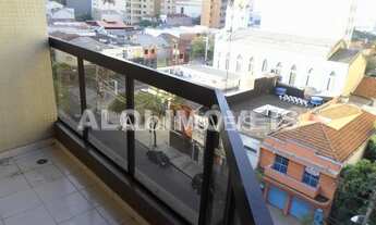 Imagem 2: Apto com três suites, suite do casal com sacadinha três garagem andar alto de frente face