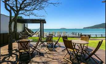 Imagem 3: Casa para venda com 235 metros quadrados com 6 quartos