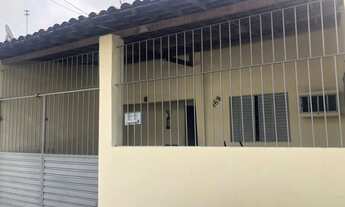 Imagem 2: Alugo casa no 2/4 no Farol