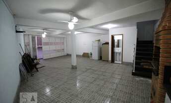 Imagem: Casa à venda na Rua Medeiros Furtado, Vila