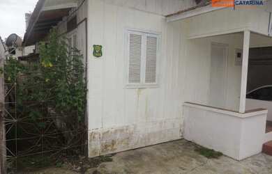 Imagem 2: Casa com acesso frente e fundos no Vila Real Balneário Camboriú