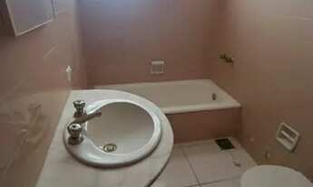 Imagem 6: Apartamento com 4 quartos para alugar por R$ 2600.00, 180.00 m2 - CENTRO - CURITIBA/PR