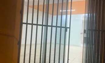 Imagem: Alugo ponto para depósito ou comércio