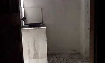 Imagem 3: Aluga-se kitnet Quarto com aluguel por R$350 /mês