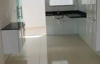 Imagem 4: Casa em Residencial Fechado no Parque Dez Próx da Av das Torres 9 2 9 9 1 7 2 7 8 3 5 D